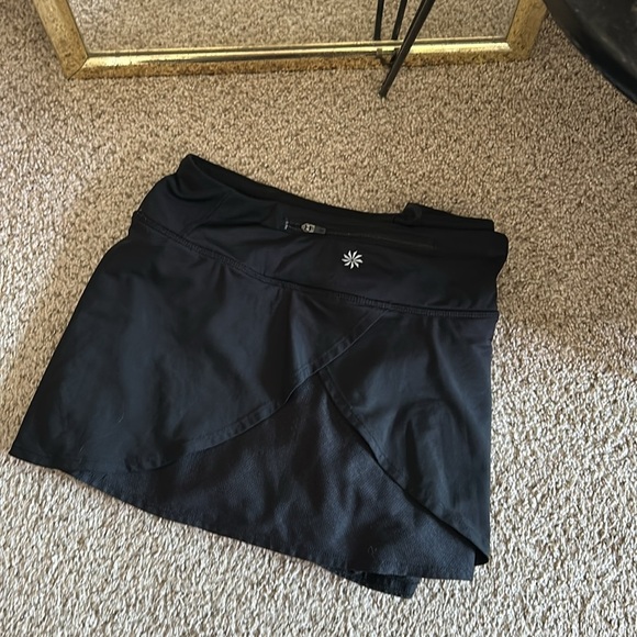 Athleta fitness skirt with built in shorts - Picture 1 of 7